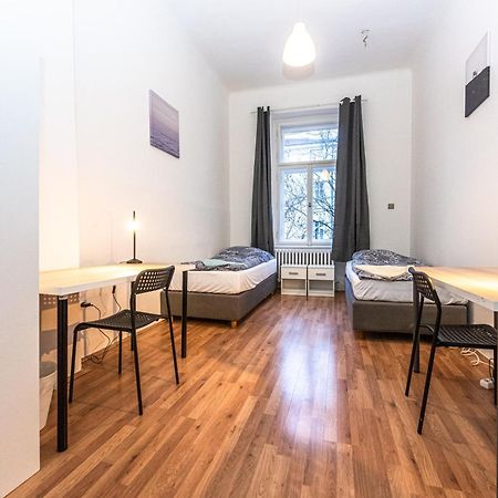 Legerova Apartments Praha Bagian luar foto