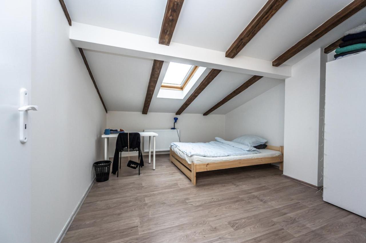 Legerova Apartments Praha Bagian luar foto