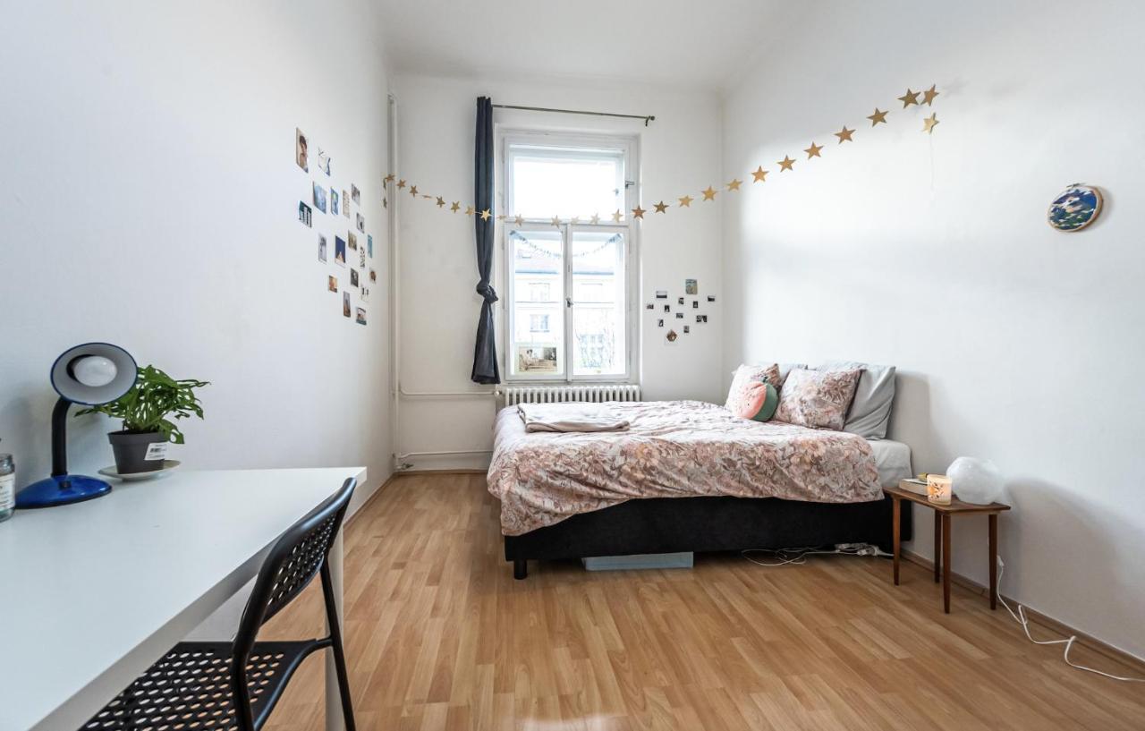 Legerova Apartments Praha Bagian luar foto