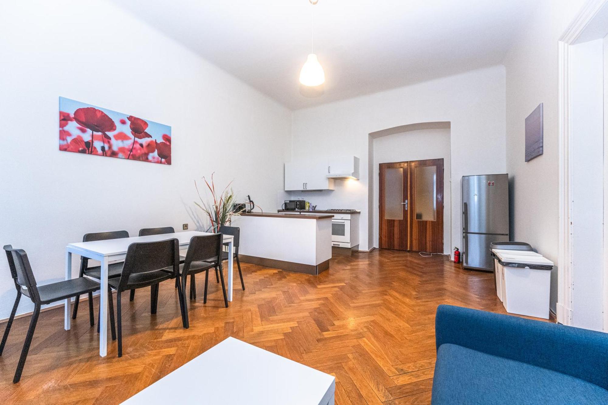 Legerova Apartments Praha Bagian luar foto